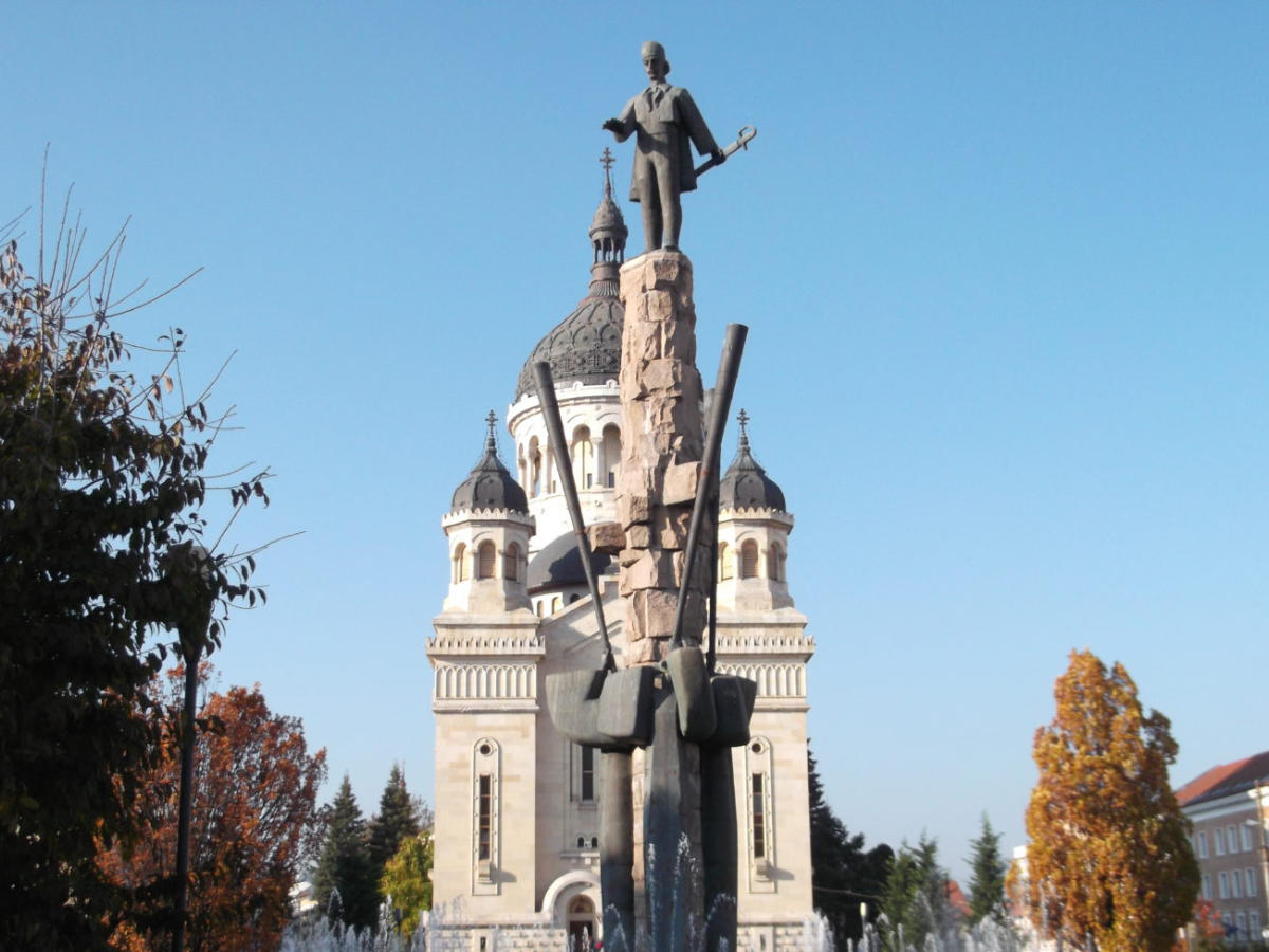 Statuia lui Avram Iancu, Cluj Napoca